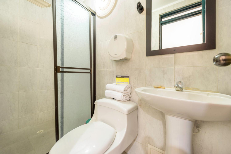 Bathroom 5, Ayenda 1120 Hotel Comercial, Pereira