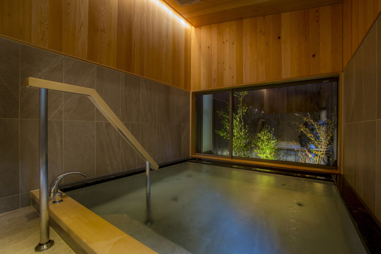Bathroom 4, Shinpuro, Miyazu