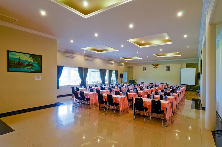 Business Facilities 25