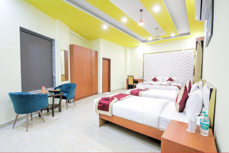 Bedroom 2, Amit House, Gautam Buddha Nagar