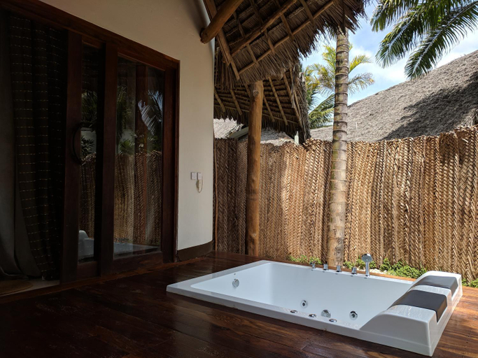 Bathroom 5, Kena Beach Hotel, Kaskazini 'A'
