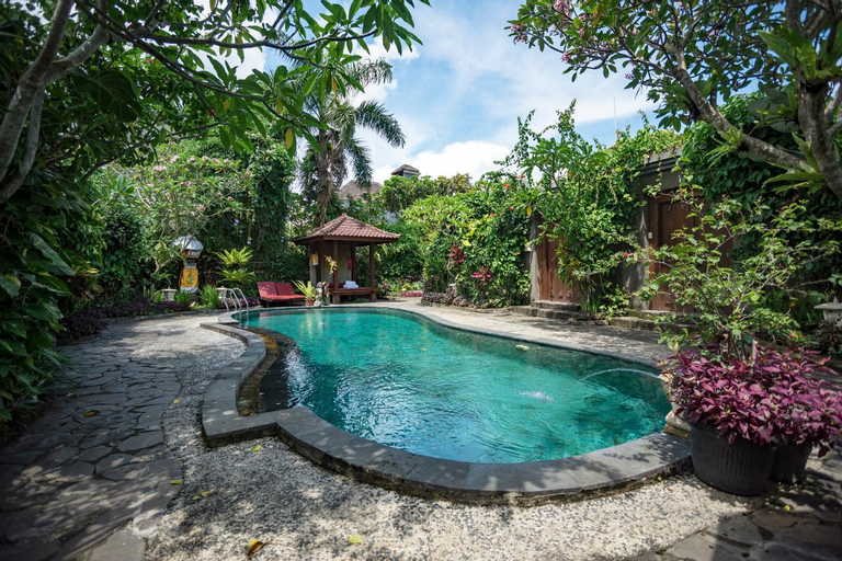 Swimming Pool 9