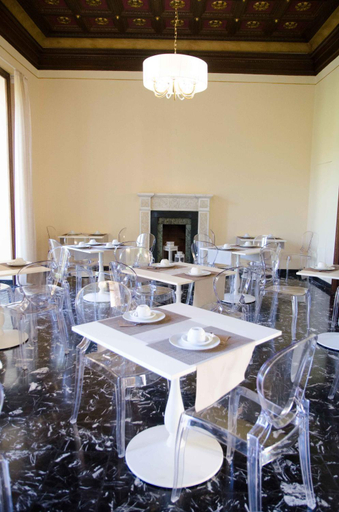 Food & Drinks 5, Etna Suite Group, Catania