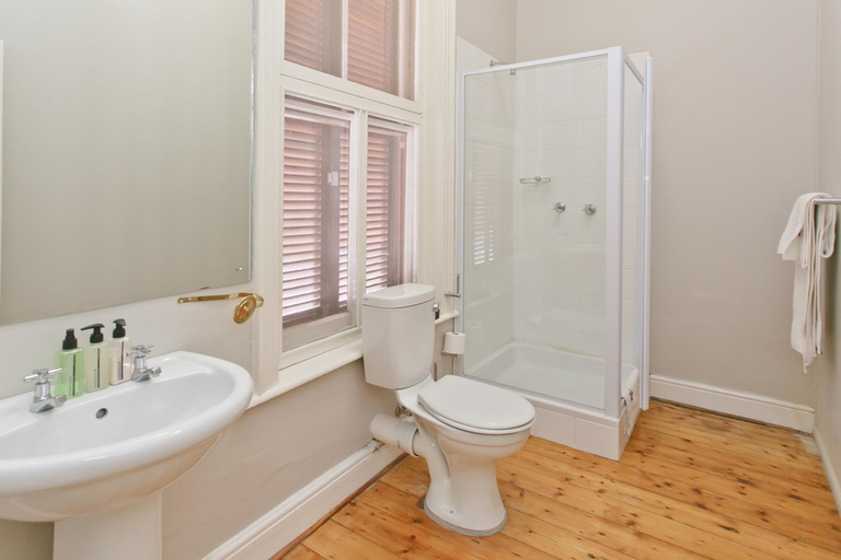 Bathroom 4, Beaufort Manor Country Lodge, Central Karoo