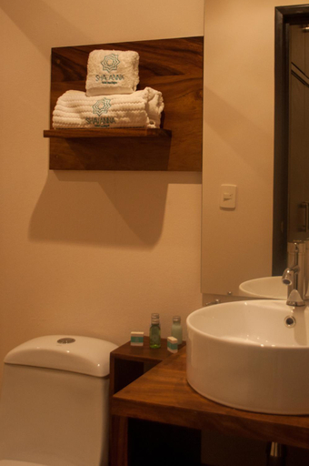 Bathroom 3, Shavanna Hotel Boutique, Dist. Pochutla