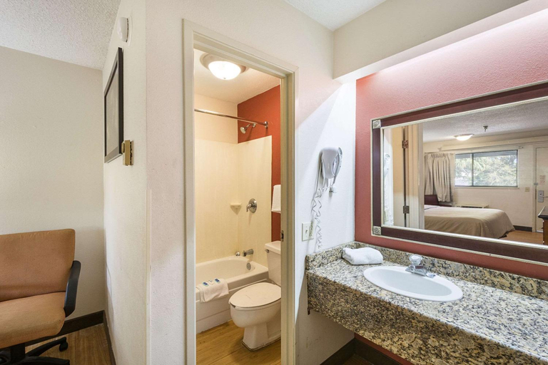 Bathroom 4, Bay Inn On Busch, Hillsborough