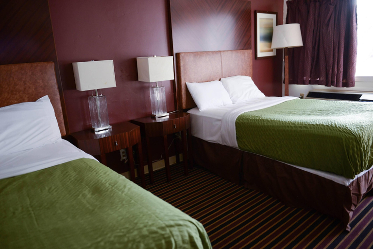 Bedroom 2, Relax Inn, Henry