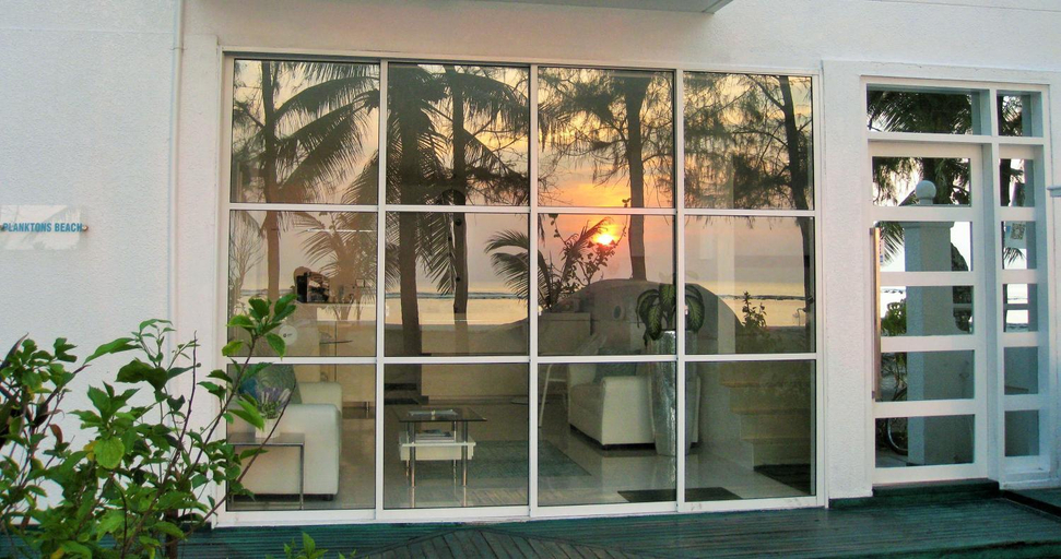 Exterior & Views 1, Planktons Beach Hotel, Malé