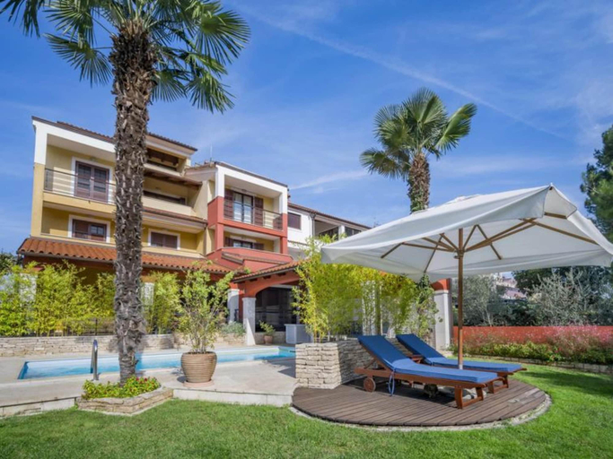 Exterior & Views 2, Apartments with Shared Pool Villa Rossella 1, Rovinj