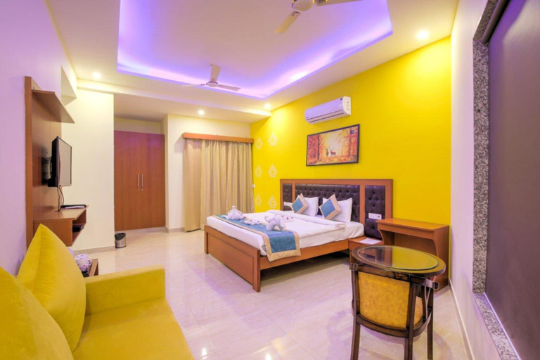 Others 5, Kusum house, Gautam Buddha Nagar