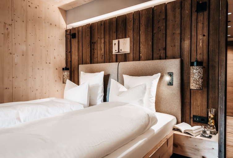 Bedroom 3, Werdenfelserei, Garmisch-Partenkirchen