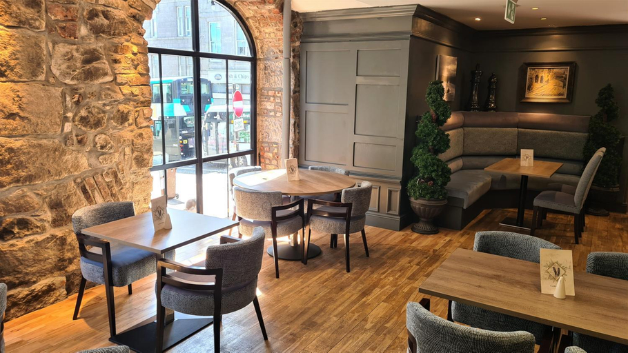 Food & Drinks 5, Royal Athenaeum Suites, Aberdeen