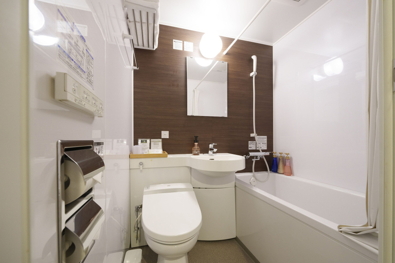 Bathroom 4, WAQOO Shitaderamachi, Osaka