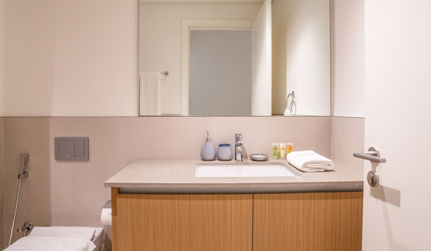 Bathroom 3, HomesGetaway-Lavish2BR in CreekBayshore4, Dubai