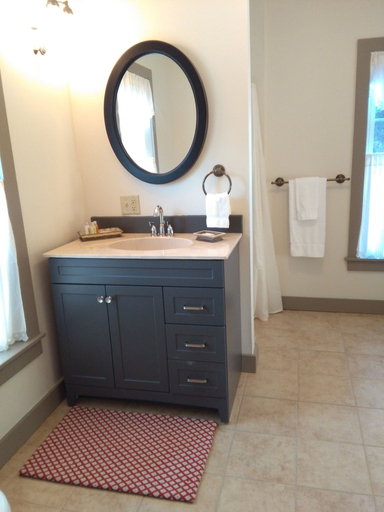 Bathroom 4, Chandler River Inn, Washington