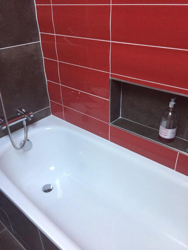 Bathroom 3, L'Alisier Chantant, Seine-et-Marne