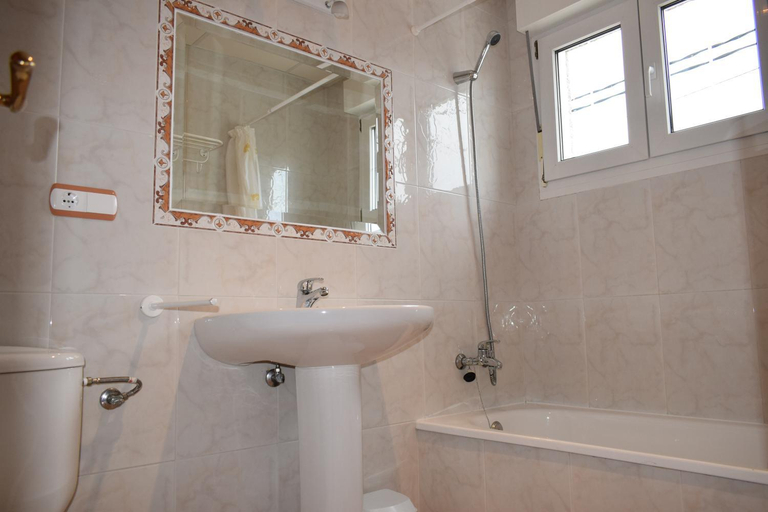 Bathroom, Hotel VIDA Ostra Marina, Pontevedra