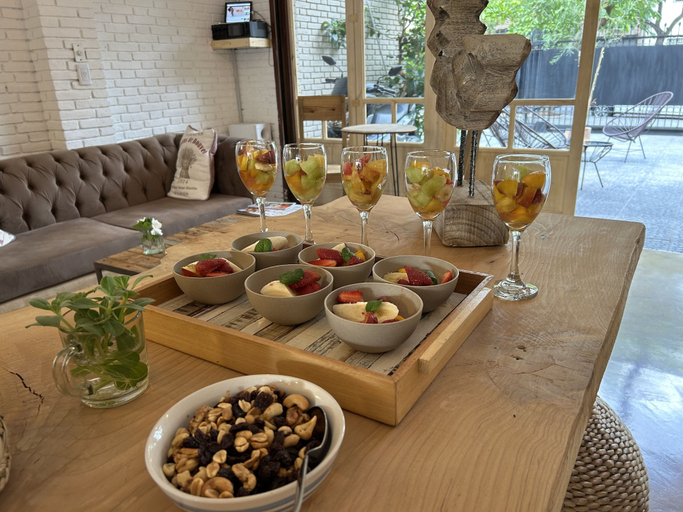 Food & Drinks 5, Oeste Suites, Capital