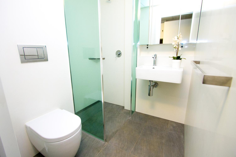 Bathroom 5, The Landing Port Hedland, Port Hedland