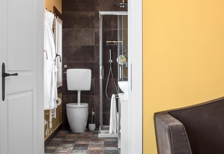 Bathroom 3, Ca' Ciaran, Treviso