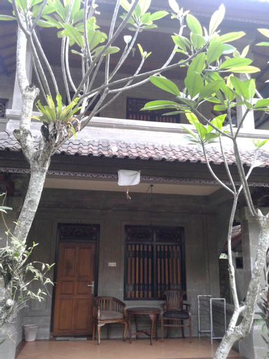 Exterior 12