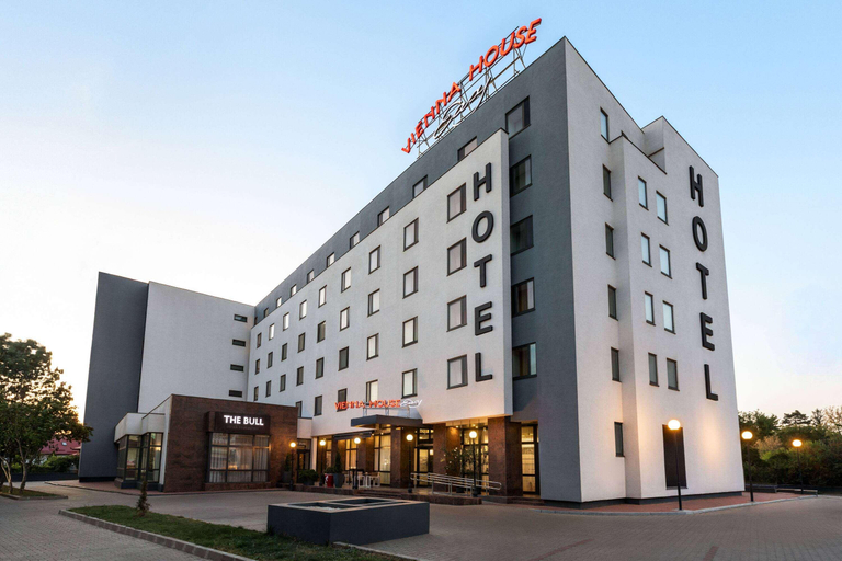 Exterior & Views 2, Vienna House Easy by Wyndham Bucharest Airport, Otopeni