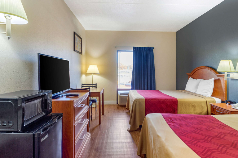 Bedroom 4, Econo Lodge Lookout Mountain, Hamilton
