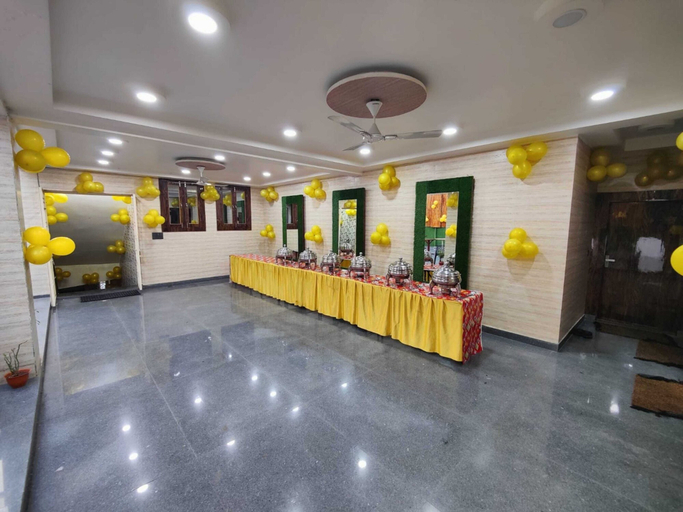 Others 4, Hotel Vrindavan Palace, Aligarh