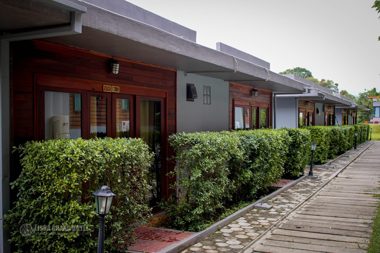 Exterior & Views 2, Lisha Grand Hotel, Vangvieng