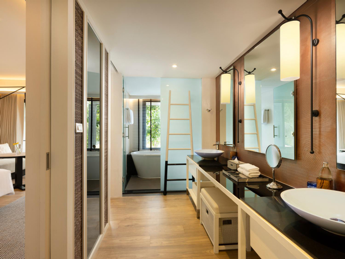 Bathroom 5