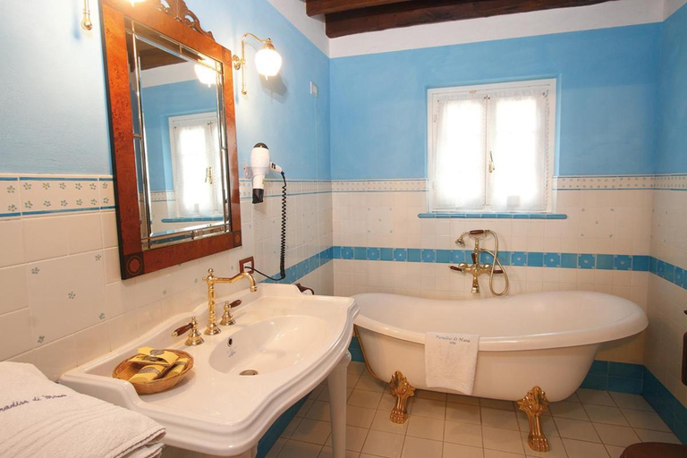 Bathroom, Paradiso Di Manu, Savona