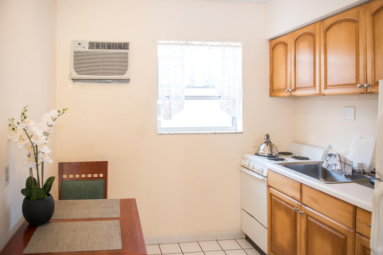 Others 5, Shore Haven Resort Inn, Broward