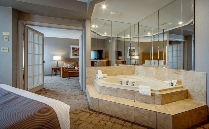 Bathroom 4, Monte Carlo Inn Vaughan Suites, York