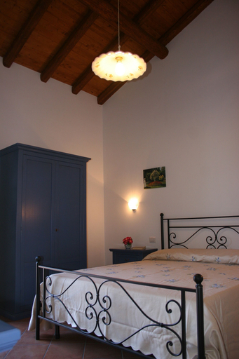 Bedroom 3, Lumia, Catania