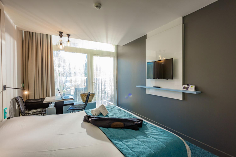 Bedroom 3, Operalia Hotel les Pins, Hérault