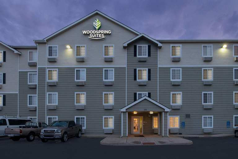Exterior 4