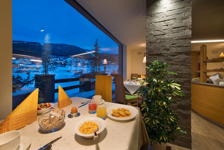 Food & Drinks 5, Hotel Roberta Alpine, Sondrio