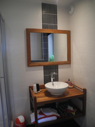 Bathroom 2, Le Goupil, Brabant Wallon