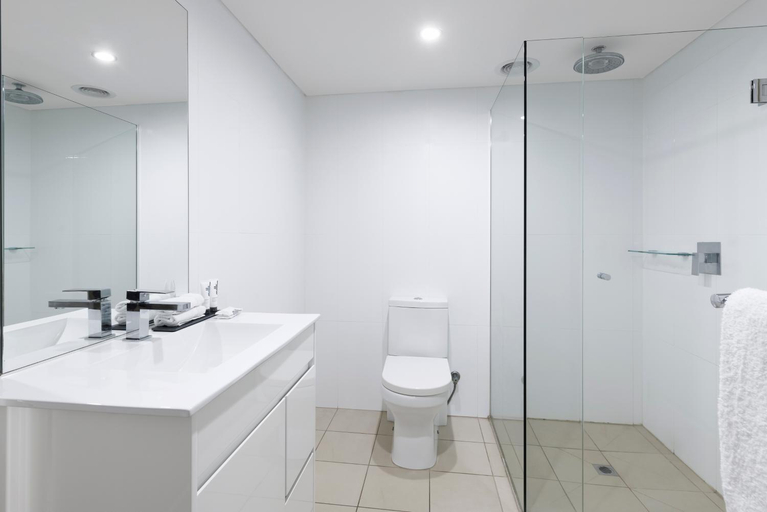 Bathroom 4, Quest Portland, Glenelg - Portland
