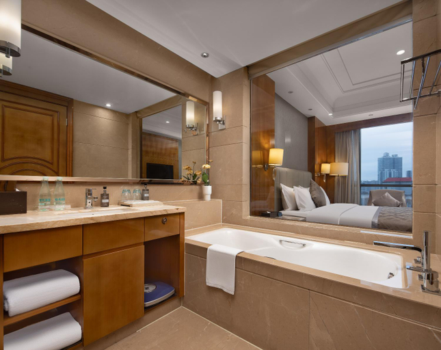 Bathroom 5, Worldhotel Grand Jiaxing Changsha, Changsha