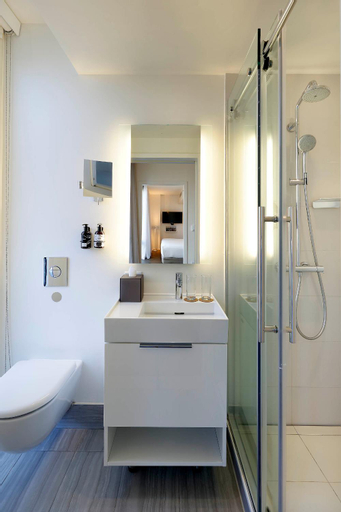 Bathroom 3