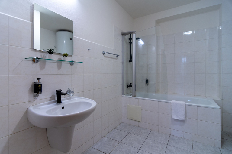 Bathroom 4, Hotel Museum, Praha 1
