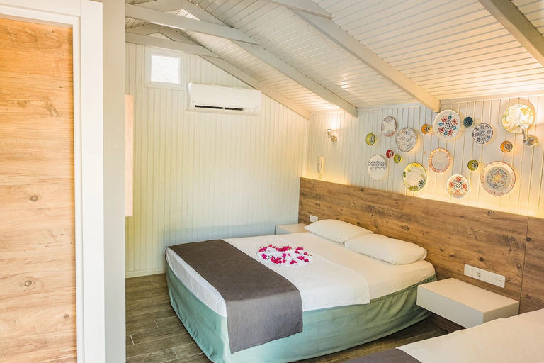Bedroom 2, Leda Beach Hotel, Manavgat