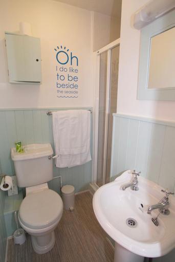 Bathroom 4, Westward B&B, Cornwall