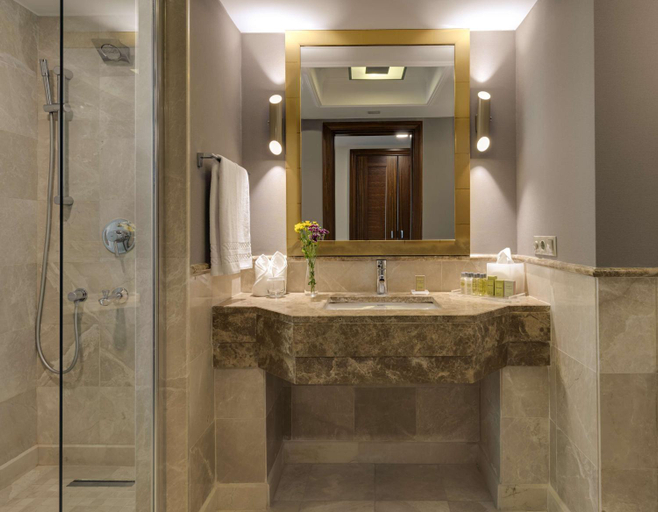 Bathroom 4, Doubletree by Hilton Van, Edremit
