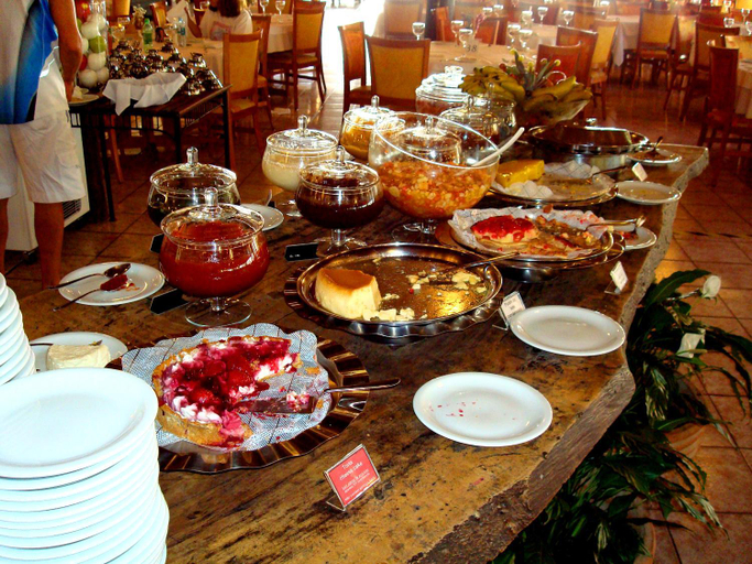Food & Drinks