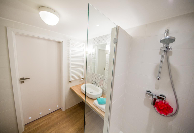Bathroom 3, Mojito Apartments - Botanica II, Środa Śląska