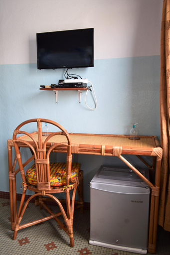 Others 3, B&B Chez Rita, Cotonou