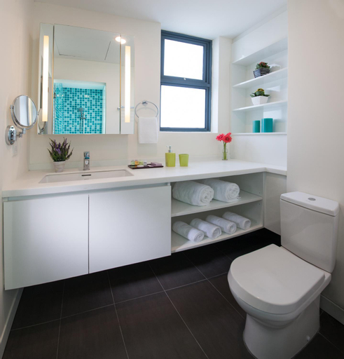 Bathroom 22