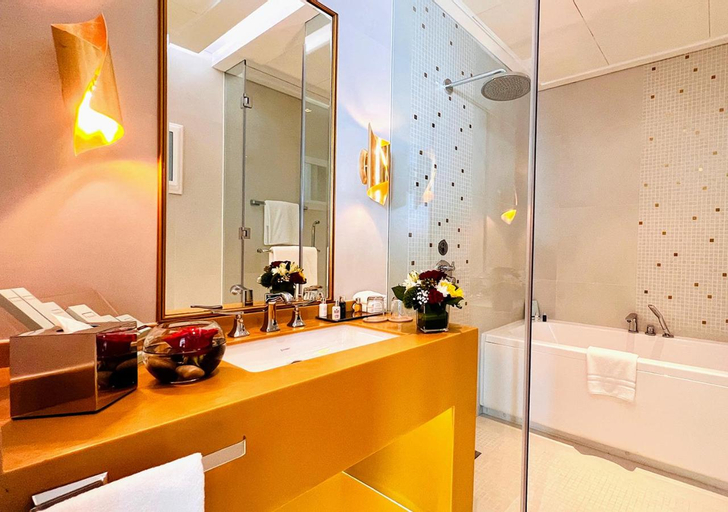 Bathroom 4